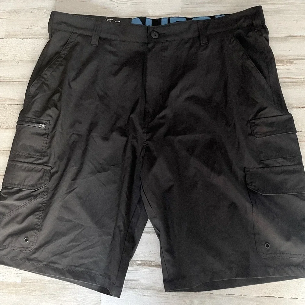 Iron Co Shorts Men's Size 40 Stretch Performance Hybrid‎ Cargo Blacksoot